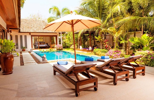 Hua Thanon Villa | Fully-staffed Private Pool Villa (3bdr)