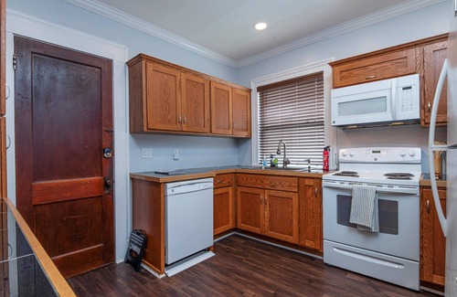 Oneonta Apartment | Fully Stocked Kitchen, AC, Wi-Fi, W/D, Near Baseball and Walk to Downtown
