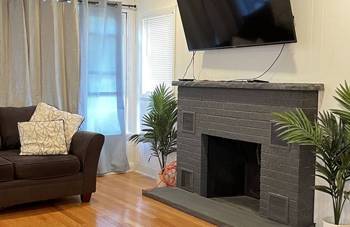 Mundelein House | Fully Updated home. Great for the entire family!