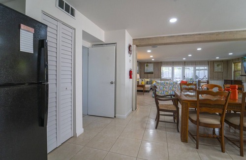 Anglers Park House | Fully updated Keys home with pool