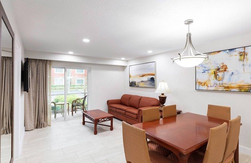 Florida Central Atlantic Coast Resort | *Fully Upgraded*GREAT 2BED SUITE RESORT ON INTERNATIONAL DRIVE NEAR SEA WORLD