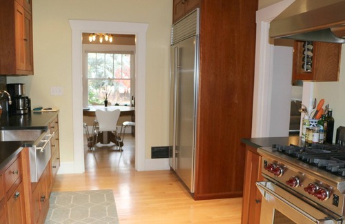 Johns Landing House | Fulton Bungalow - In the Heart of John's Landing