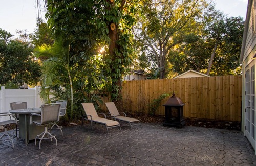 Lakeland Cottage | Fun Cottage In Historic District - NO CLEANING FEE!