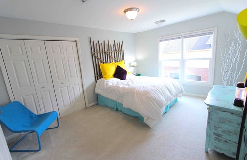 Brentwood House | FUN COUNTRY in the MuSiC CiTy BRENTWOOD