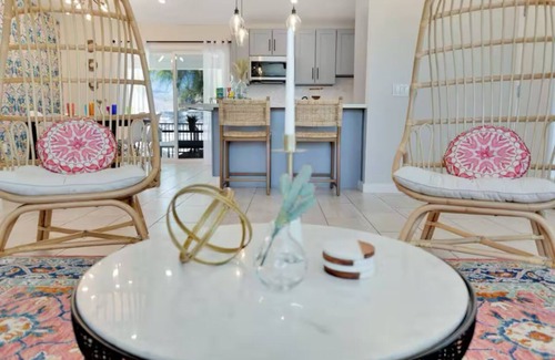 Desert Hot Springs House | Fun Desert Getaway! Saltwater Pool Jacuzzi+Game room+views.Enjoy the sun longer