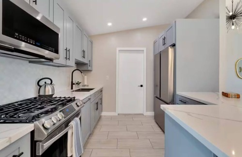 Desert Hot Springs House | Fun Desert Getaway! Saltwater Pool Jacuzzi+Game room+views.Enjoy the sun longer