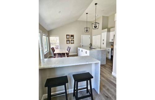 Broomfield House | Fun & Fabulous! Remodeled, Great for Families!