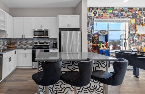 South Nashville Apartment | Fun-Filled Getaway: Trendy Spot w/Foosball!