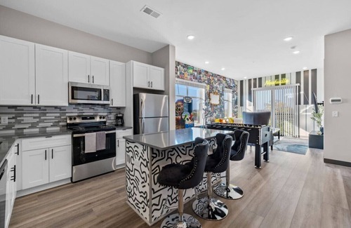 South Nashville Apartment | Fun-Filled Getaway: Trendy Spot w/Foosball!