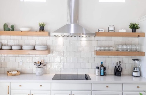 Glendale House | Fun Filled Stadium Getaway w/Heated Pool & Golf