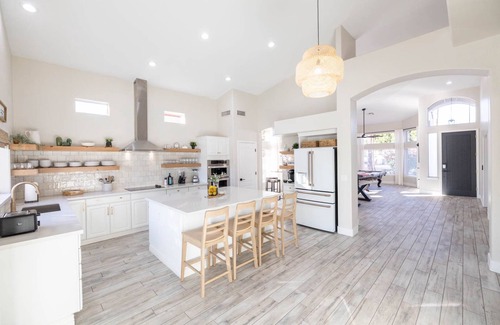 Glendale House | Fun Filled Stadium Getaway w/Heated Pool & Golf