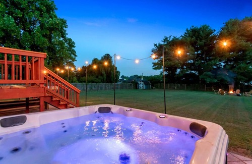Spring Hill House | Fun-Filled Stay: Game Room*HOT TUB*Sleeps 10