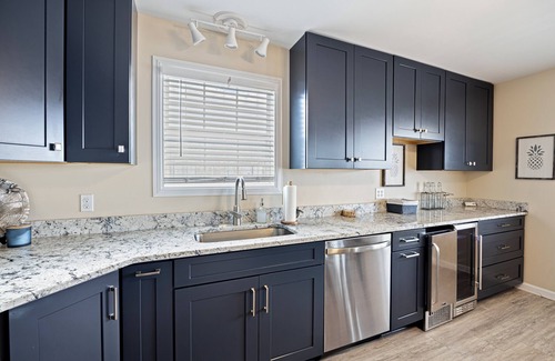 Southpointe House | Fun for All at Turtle Crawl! Great House w/PRIVATE POOL! 1 min. walk to Beach!