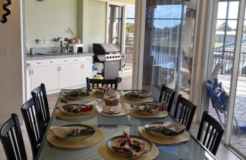 Edgewater House | Fun House 6 bedroom waterfront home - pool & dock