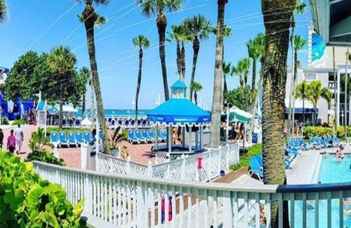 St. Pete Beach Resort | Fun in the Sun at Tradewinds Island Grand