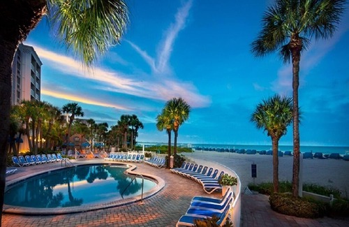 St. Pete Beach Resort | Fun in the Sun at Tradewinds Island Grand