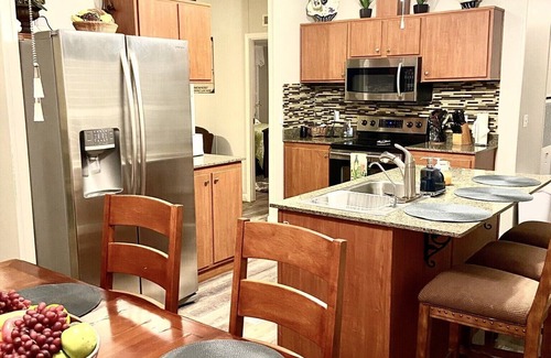 Desert Hills House | Fun in the Sun Lake Getaway
