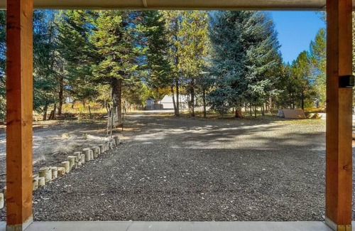 Cascade Cabin | Fun Modern Cabin Near Clear Creek Station