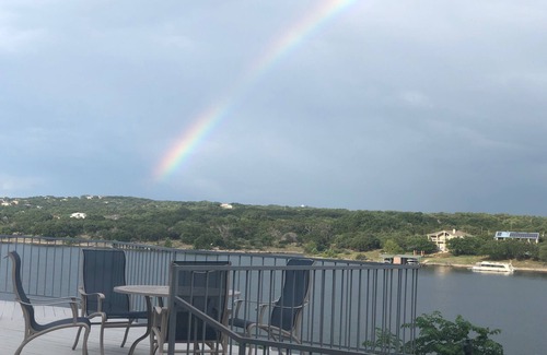 Briarcliff Condo | Fun N The Sun Lake Travis Resort 105