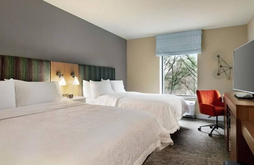 Suwanee House | Fun & Relaxing Retreat w/ Your Friends Awaits!