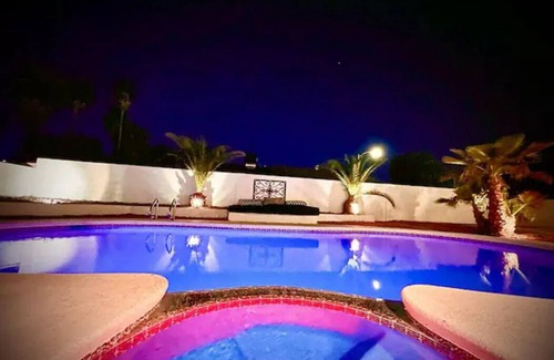 Chinatown House | FUN Villa very Close to the strip !