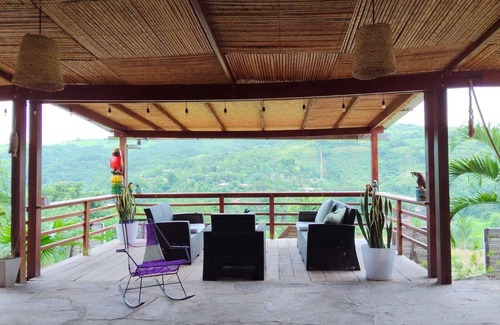 La Banda de Shilcayo Cottage | FUNDO LA BELLA Country house with view of the river ideal for tranquility and natural landscape.