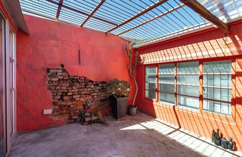 Bo'Kaap House | Funky Pet Friendly, 2-Bedroom Escape, Bo-Kaap
