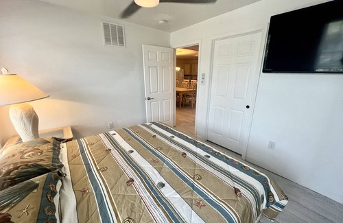 Sea Isle City House | Furbaby Friendly Beautifully decorated fully equipped beach house just steps to the bay first floor Duplex