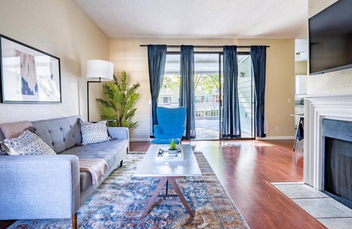 Centerville Apartment | Furnished 2BR Condo in Fremont with Parking