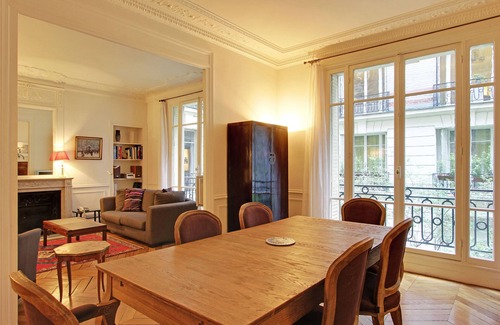 Passy Apartment | Furnished 3-bedroom apartment Passy