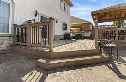 Glendale House | Furnished 3BR Spacious Monthly Stays Near NOTL