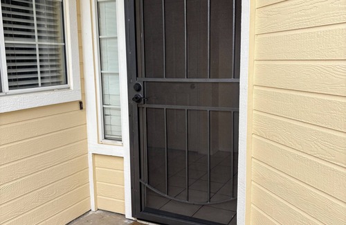 Yuba City House | Furnished 3BR 2BA for nurses or relocations 31+ nights pet friendly