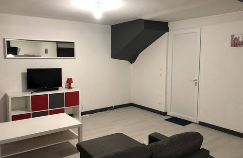 Bourgueil Apartment | Furnished and equipped studio ideal for travel