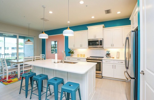 Naples House | FURNISHED ANNUAL OR SEASONAL RENTAL - 3BED/2BATH - FURNISHED-LAKE VIEW