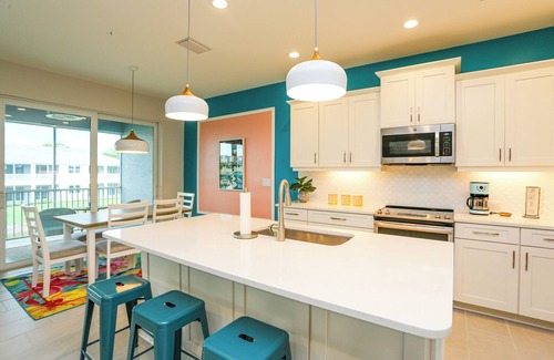 Naples House | FURNISHED ANNUAL OR SEASONAL RENTAL - 3BED/2BATH - FURNISHED-LAKE VIEW