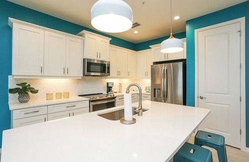 Naples House | FURNISHED ANNUAL OR SEASONAL RENTAL - 3BED/2BATH - FURNISHED-LAKE VIEW