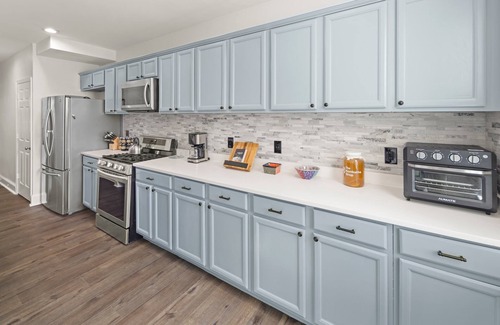 Brightwood Park House | Furnished, Cozy Family/Pet-Friendly 1B1B Basement in Home with Turnkey Amenities