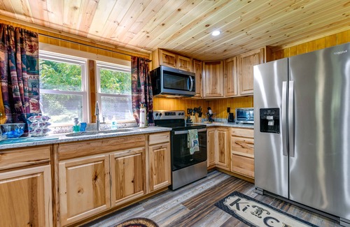 Cosby Cabin | Furnished Deck: Rustic Cabin in Cosby!