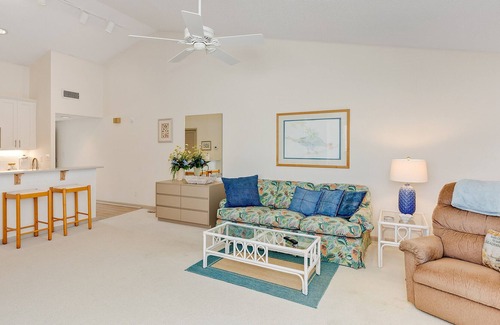 Sawgrass Apartment | Furnished Efficiency Steps from the Beach
