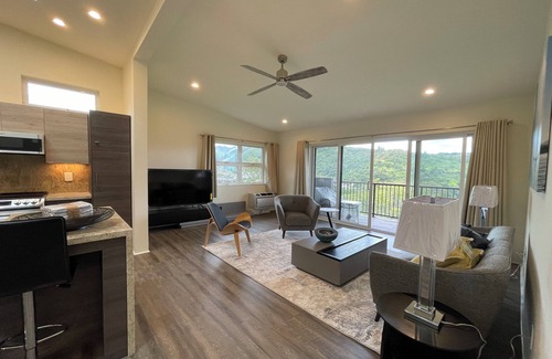Moanalua House | FURNISHED GOLF COURSE VIEW HOME "H", NEAR CAMP SMITH/JBPHH/AIRPORT, FREE PRKG.