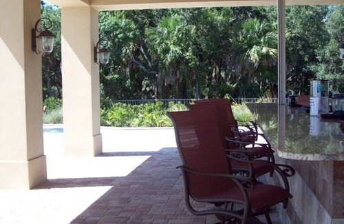 Bradenton Condo | Furnished golf course view condo with lots of amenities!