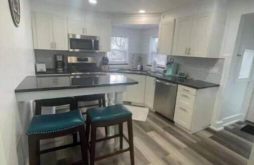 Sandusky House | Furnished Monthly Rental - House