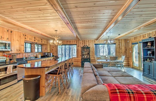 Pinetop Cottage | Furnished Patio & Fire Pit: Pinetop Cabin!