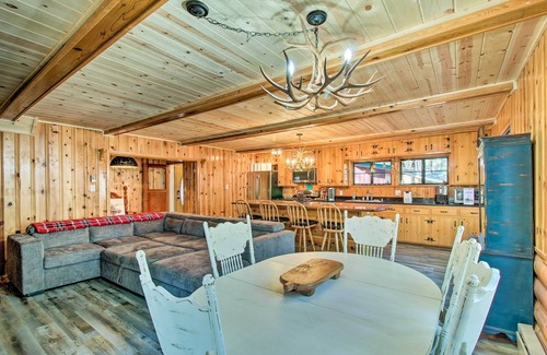 Pinetop Cottage | Furnished Patio & Fire Pit: Pinetop Cabin!