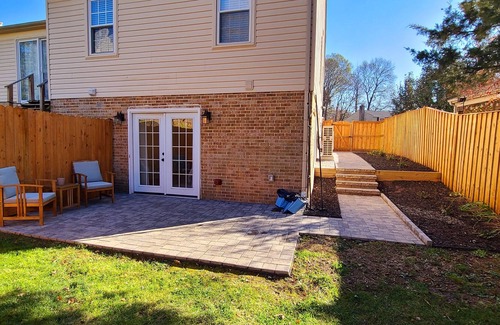 Alexandria House | Furnished Private 1BR/1BA Unit w/ Separate Backyard & Entrance | 30 night min.