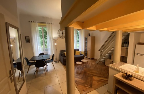 Aix-les-Bains City Center Apartment | Furnished rental spas or holiday stay
