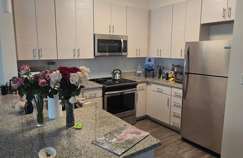 Cottage City Apartment | Furnished Room w/Private Parking Close to Downtown & Hospital