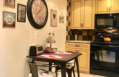 South Palm Beach Condo | FURNISHED SEASONAL RENTAL IN PALM BEACH