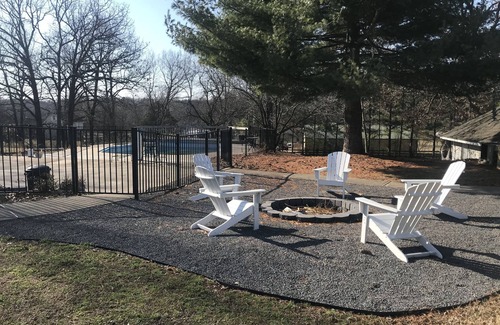 Moodys Apartment | Furnished Short Term Coziness For Travelers