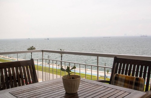 Konak Apartment | Furnished Stylish Sea View Flat in Izmir Konak